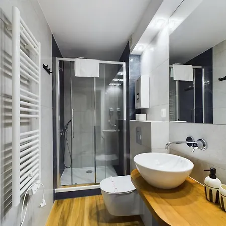 Apartamenty Familly Dabrowka - Przy Parku, Prywatny Parking, Sauna, Ogod - By Spaceapart Jelenia Góra Exterior foto