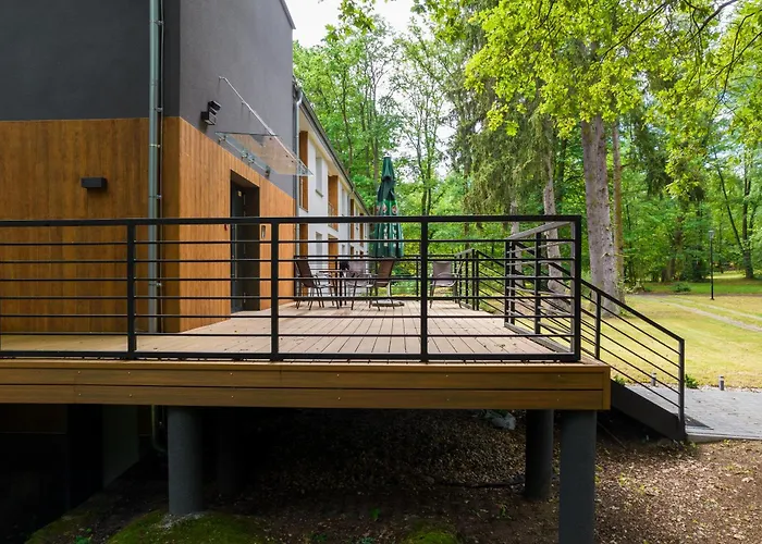 Apartamenty Familly Dabrowka - Przy Parku, Prywatny Parking, Sauna, Ogod - By Spaceapart