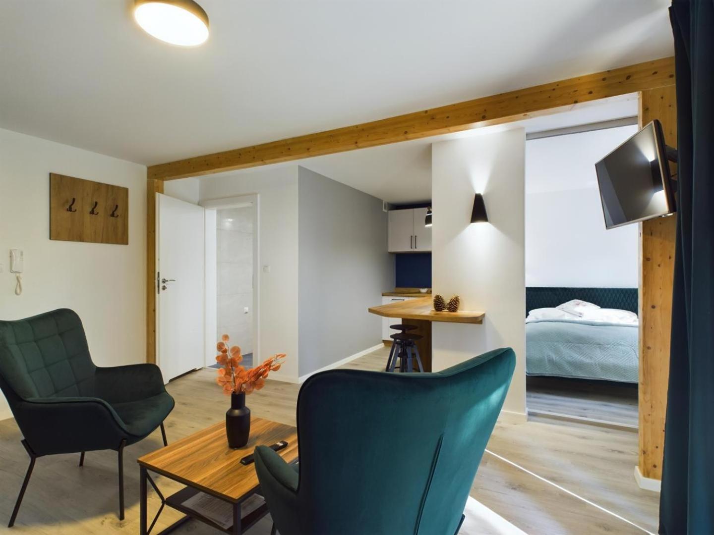 Familly Dabrowka - Przy Parku, Prywatny Parking, Sauna, Ogod - By Spaceapart Apartment Jelenia Góra