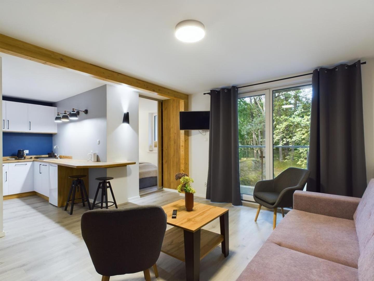 Familly Dabrowka - Przy Parku, Prywatny Parking, Sauna, Ogod - By Spaceapart Apartment Jelenia Góra
